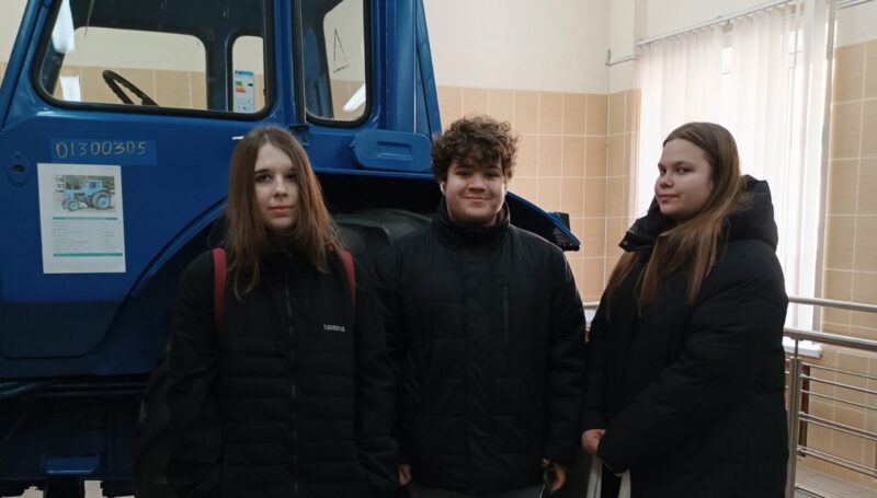 IMG-1b054b5c78715a30dd2f131ce7dda083-V