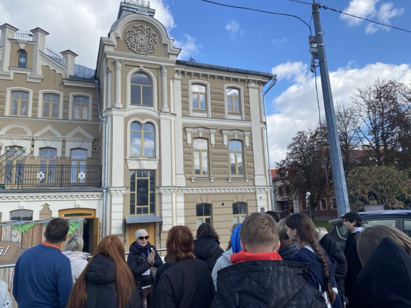 photo_2025-10-18_08-49-38