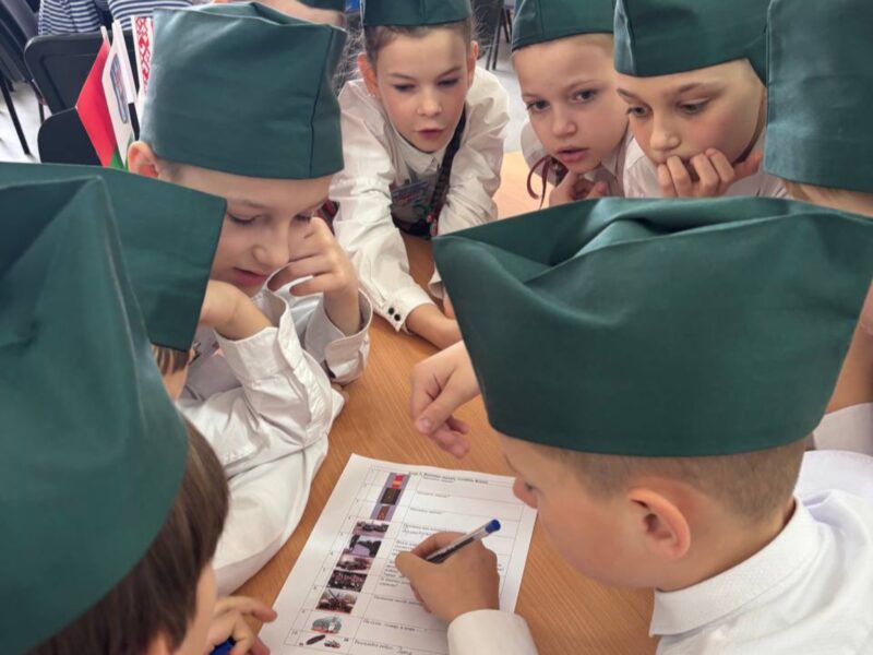 image-11-04-26-08-00-1