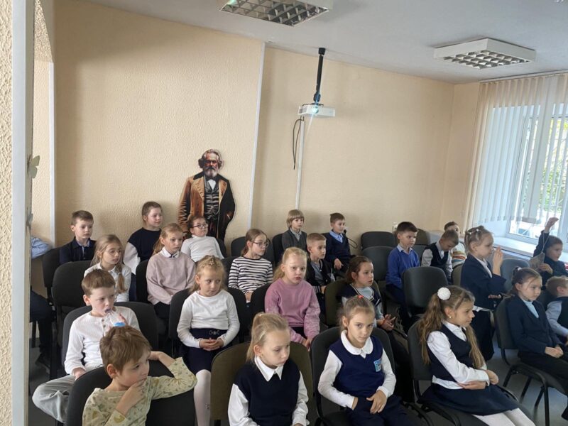image-15-10-26-08-19-1